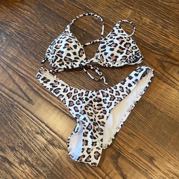 Swimsuit - Picture 1 of 2